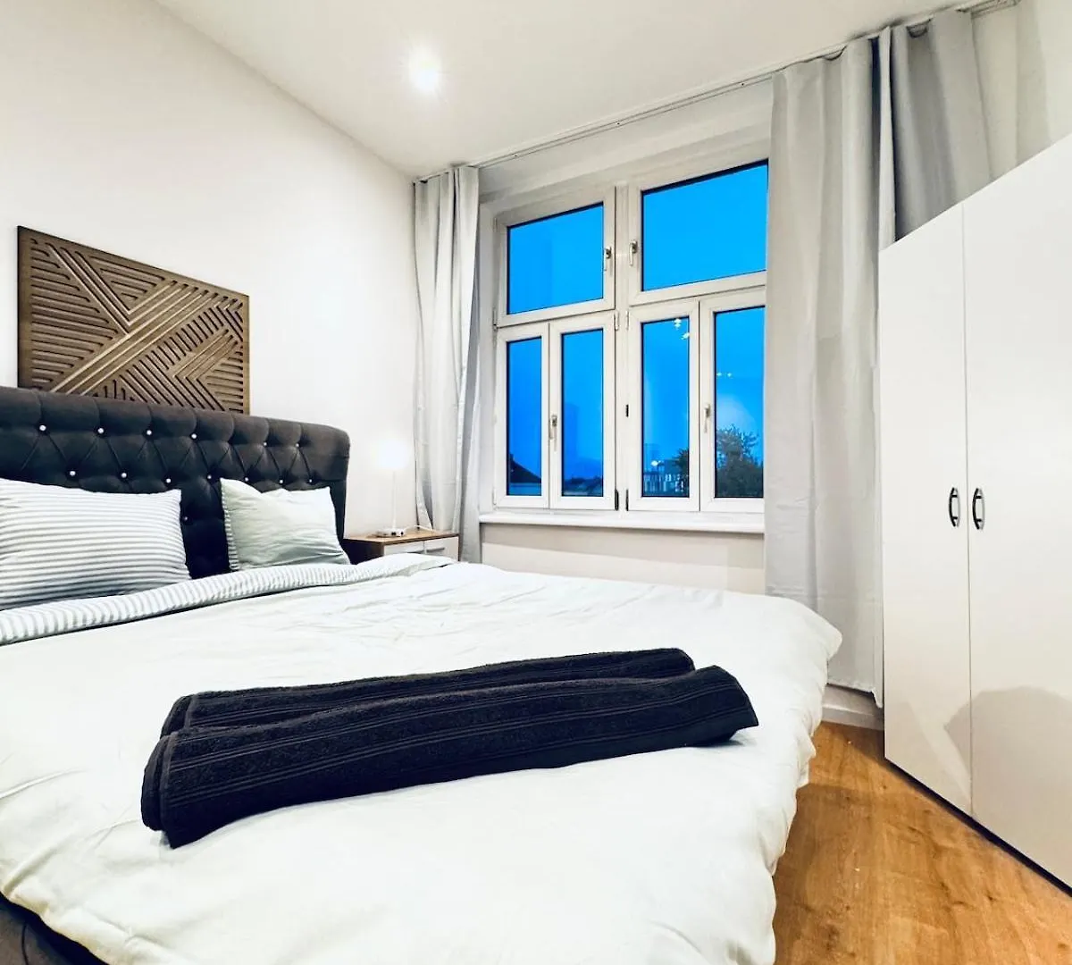 Διαμέρισμα Lovely 4Br Apt Near Kaufpark Alterlaa Βιέννη Αυστρία