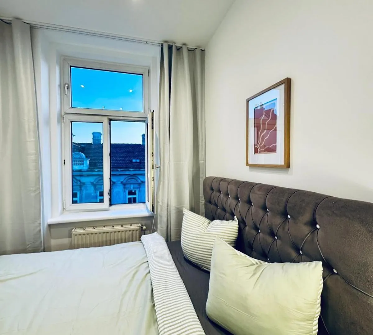 アパート Lovely 4Br Apt Near Kaufpark Alterlaa ウィーン
