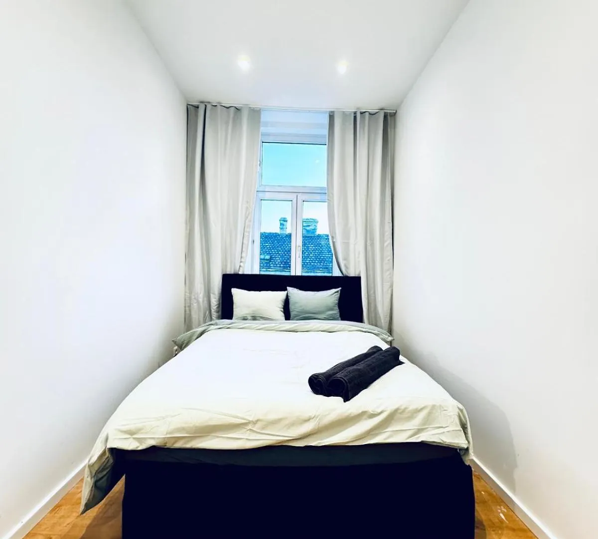 Lovely 4Br Apt Near Kaufpark Alterlaa ウィーン アパート