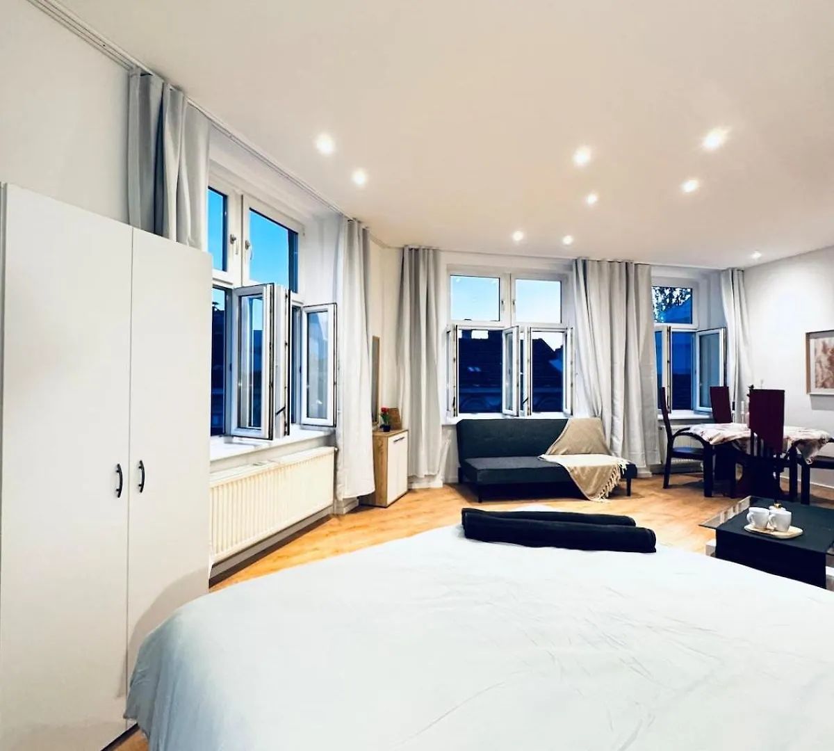Lovely 4Br Apt Near Kaufpark Alterlaa ウィーン 0*,